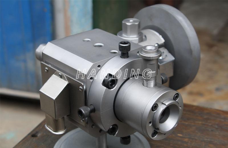 Dual layer dual color co-extrusion square crosshead (Inner heating)