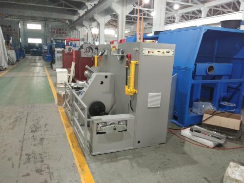 Máquina de rebobinagem de cobre tipo A de 630 mm