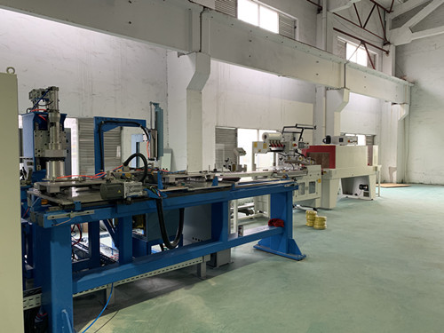 Máquina de enrolamento com encolhimento de calor